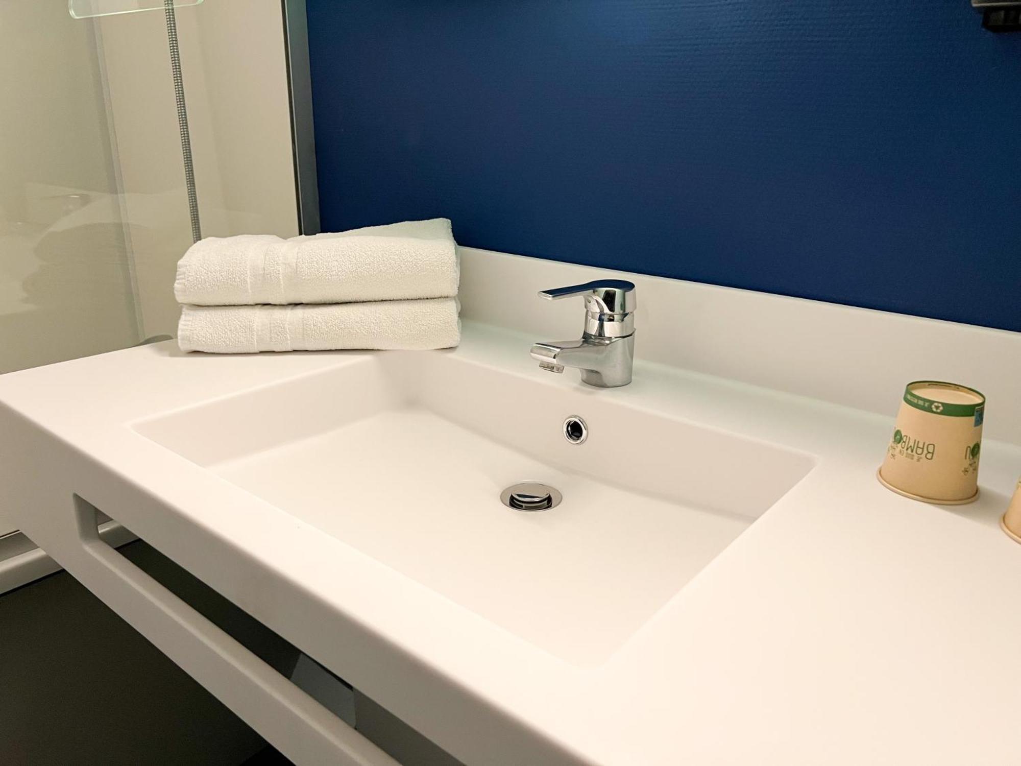 Ibis Budget Saint Christol Les Ales Eksteriør bilde