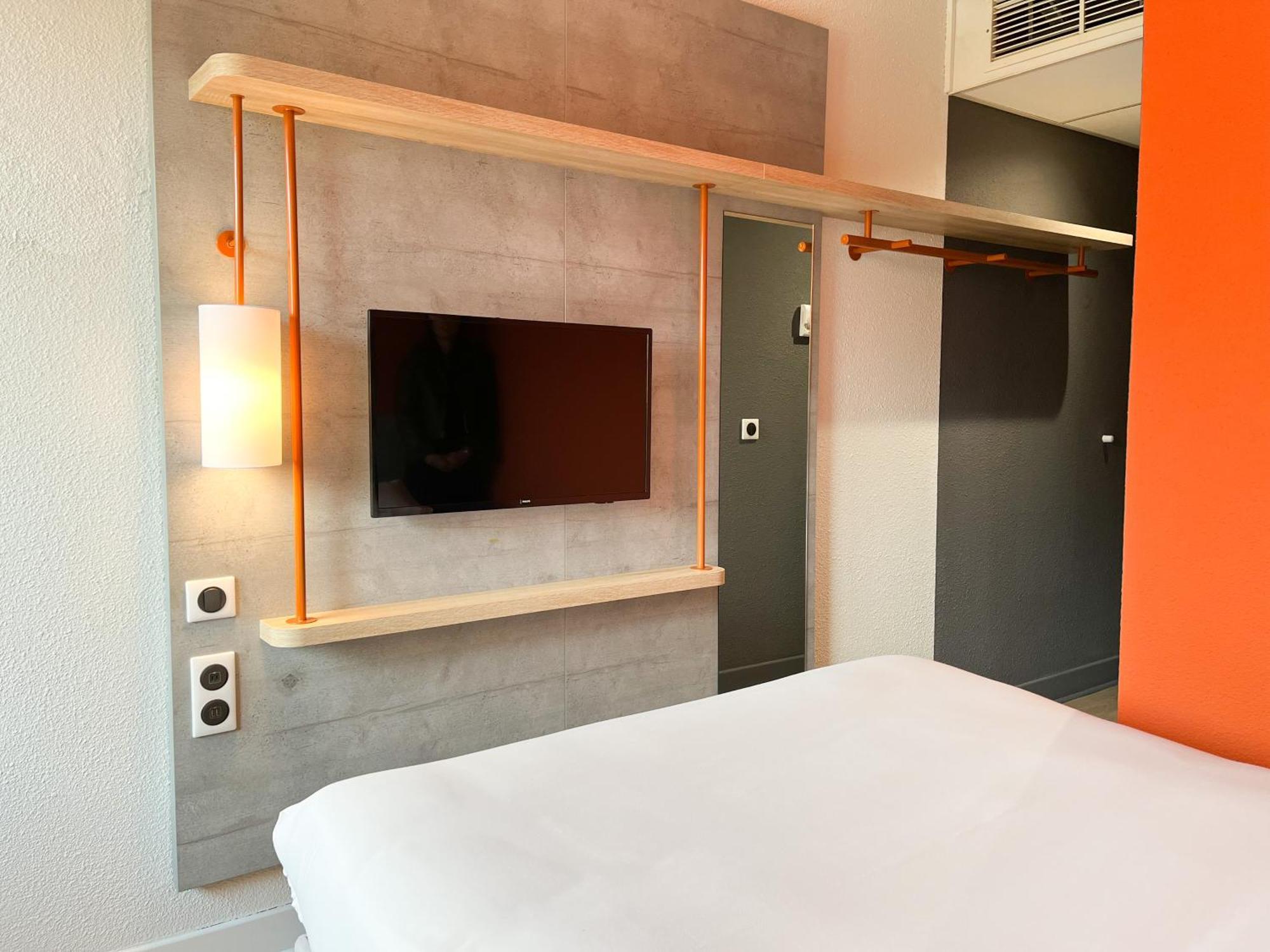 Ibis Budget Saint Christol Les Ales Eksteriør bilde