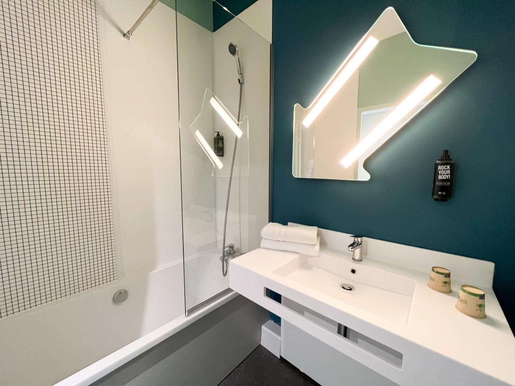 Ibis Budget Saint Christol Les Ales Eksteriør bilde
