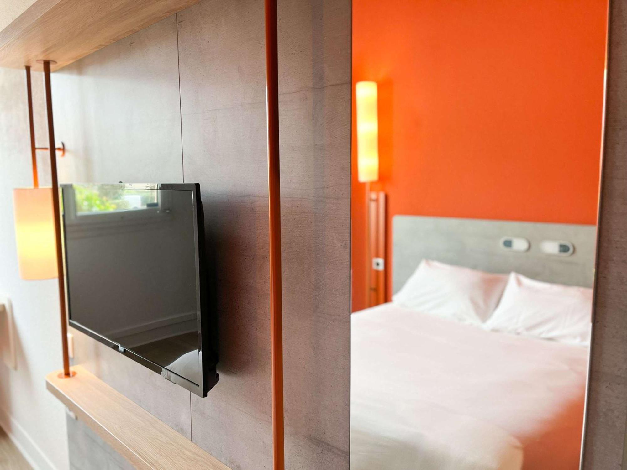 Ibis Budget Saint Christol Les Ales Eksteriør bilde