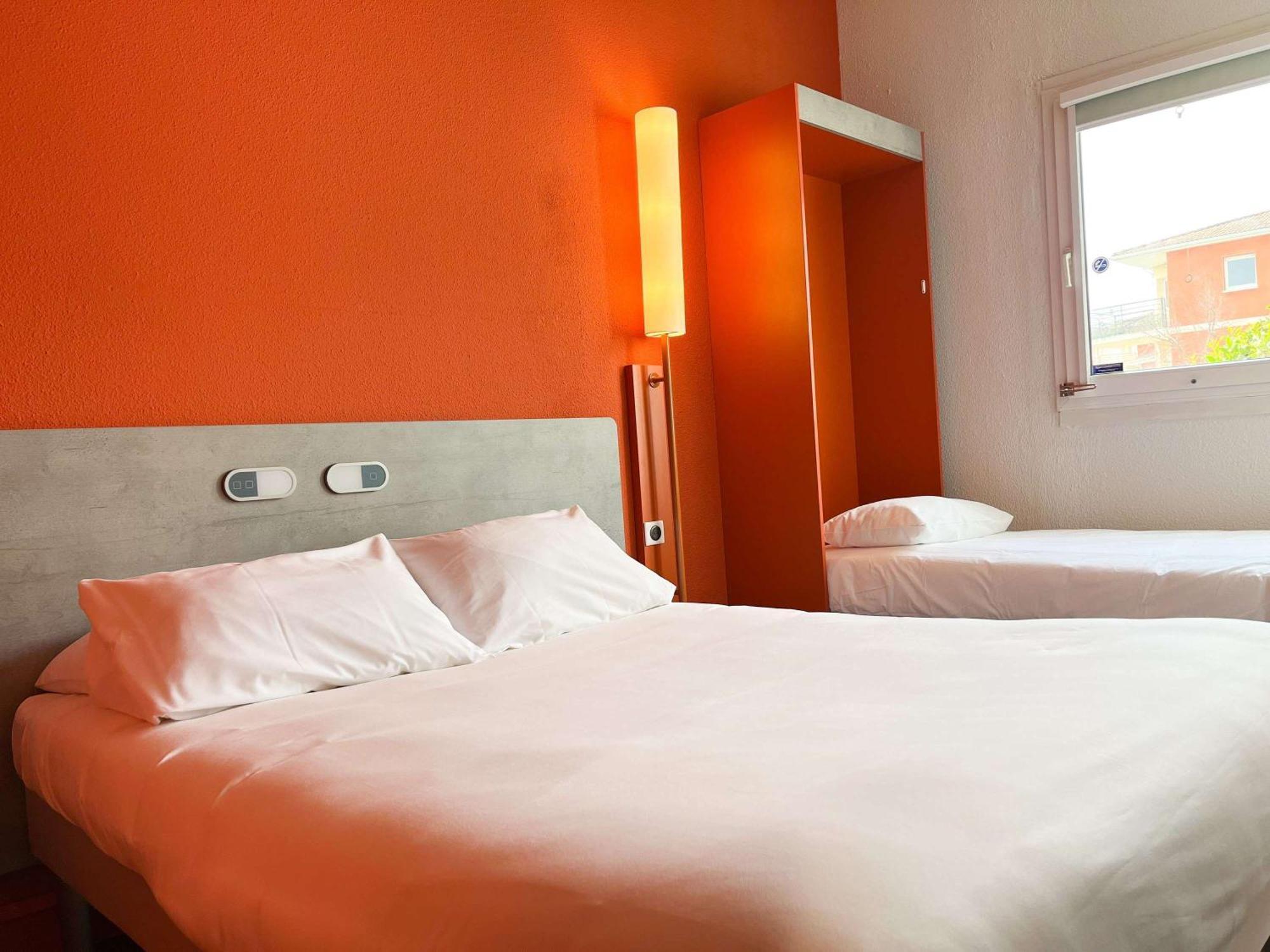 Ibis Budget Saint Christol Les Ales Eksteriør bilde