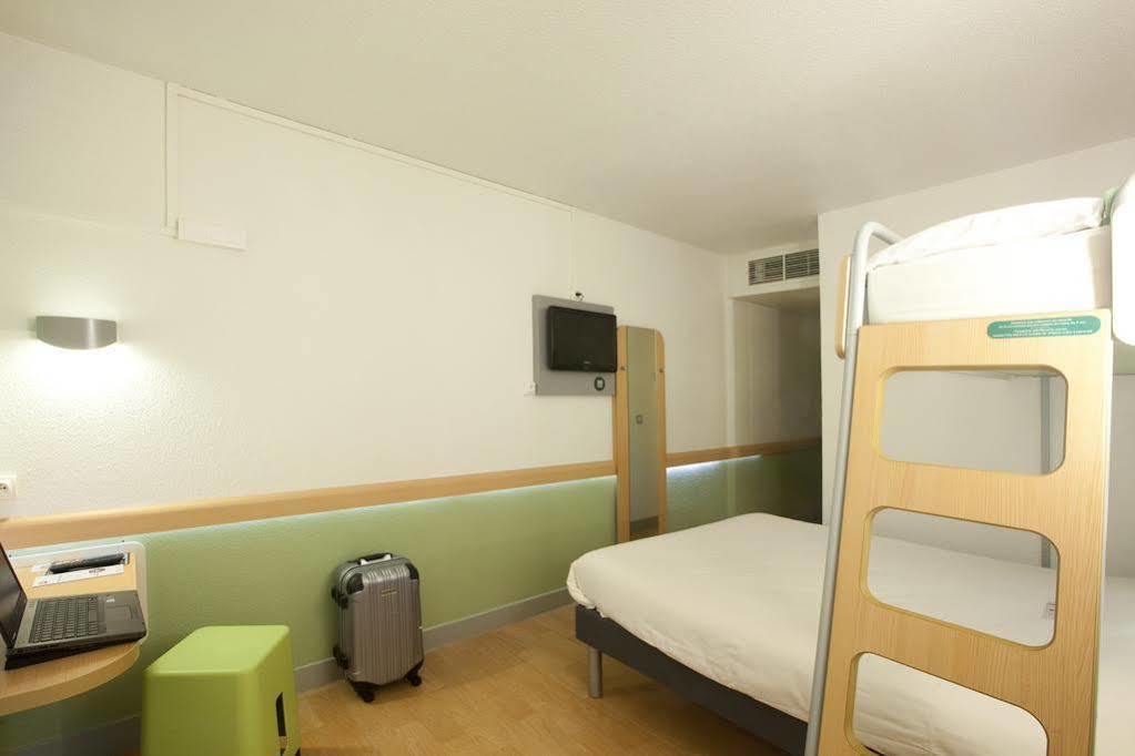 Ibis Budget Saint Christol Les Ales Eksteriør bilde